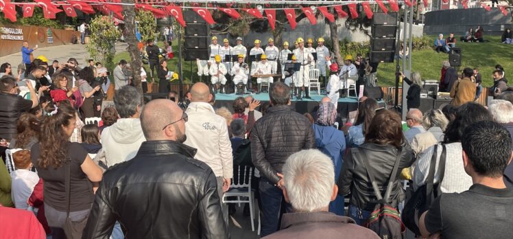 Zonguldak'ta “Madenci Korosu” Türk Mutfağı Haftası'na özel konser verdi