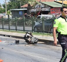 Antalya'da 3 otomobilin çarpıştığı kazada 2 kişi öldü, 3 kişi yaralandı