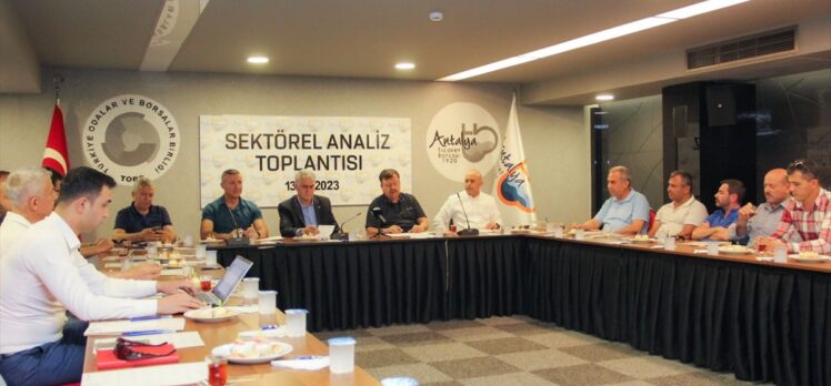 Antalya'da “Zeytin ve Zeytinyağı Sektörel Analiz Toplantısı” yapıldı