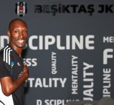 Beşiktaş'ta Atiba Hutchinson dönemi sona eriyor
