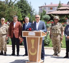 İçişleri Bakanı Yerlikaya, Çakırsöğüt Jandarma Komando Tugay Komutanlığını ziyaret etti: