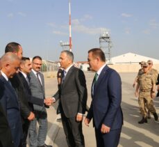 İçişleri Bakanı Yerlikaya, Hakkari'de ziyaretlerde bulundu