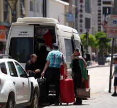 İranlı turistler Van esnafının bayram sevincini artırdı