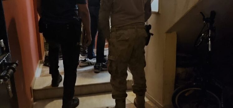GÜNCELLEME – İzmir merkezli FETÖ operasyonunda 19 şüpheli gözaltına alındı