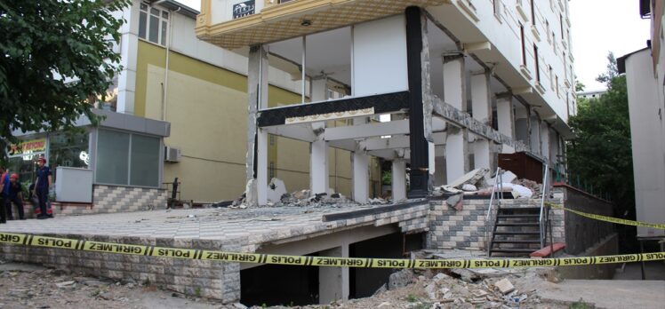 Kahramanmaraş'ta ağır hasarlı binadaki asansörün düşmesi sonucu bir kişi öldü