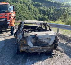 Kastamonu'da minibüsle otomobilin çarpışması sonucu 7 kişi yaralandı