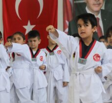 Kayseri'de kırsal mahallelerdeki çocuklar jandarma öncülüğünde sporla tanıştı