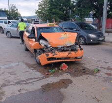 Kırıkkale'deki zincirleme trafik kazasında 2 kişi yaralandı