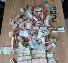 Konya'da yaşlı kadının unuttuğu para dolu poşet, polis ekiplerince bulundu