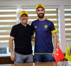MKE Ankaragücü, Boşnak forvet Riad Bajic'i transfer etti
