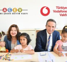 Vodafone deprem bölgesine ekonomik ve sosyal desteğini sürdürüyor