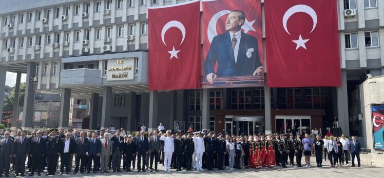 Zonguldak'ın kurtuluşunun 102. yıl dönümü kutlanırken Uzun Mehmet de anıldı