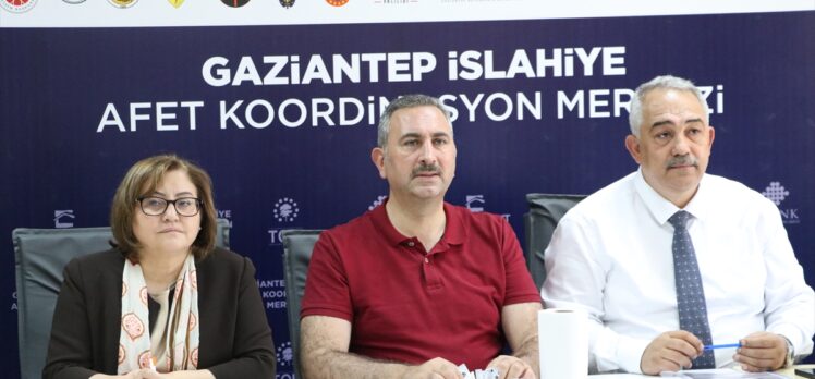 AK Parti Grup Başkanvekili Gül, İslahiye ve Nurdağı'nda incelemelerde bulundu