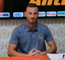 Alanyaspor, Kosovalı futbolcu Fidan Aliti ile 3 yıllık sözleşme imzaladı