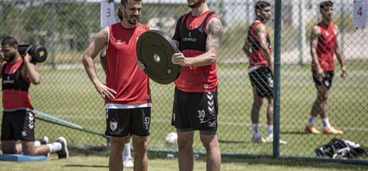 Altyapıdan yetişen Yunus Emre, Yılport Samsunspor'la Süper Lig heyecanı yaşayacak: