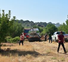 GÜNCELLEME – Antalya'nın Aksu ilçesinde çıkan orman yangını kontrol altına alındı