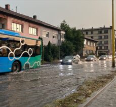Batı Balkanlar'da etkili olan yağış ve fırtına sebebiyle 5 kişi hayatını kaybetti
