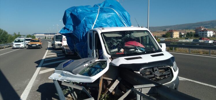 Çankırı'daki trafik kazasında 3 kişi yaralandı