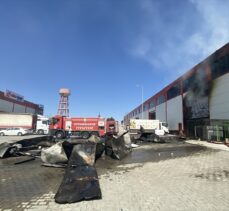 Diyarbakır'da bir imalathanede çıkan yangın söndürüldü