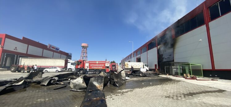 Diyarbakır'da bir imalathanede çıkan yangın söndürüldü