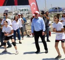 Gençlik ve Spor Bakanı Osman Aşkın Bak, Hatay'da temaslarda bulundu