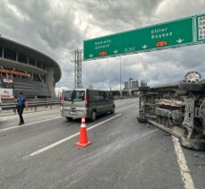 Kağıthane'deki trafik kazasında 2 kişi yaralandı