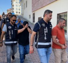 Kayseri'de tefeci operasyonunda 7 şüpheli yakalandı