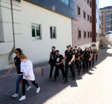 Kayseri'de uyuşturucu operasyonunda 17 zanlı yakalandı