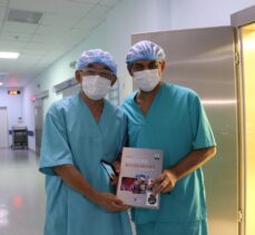 Kazakistan'da kapalı yöntemle ilk “kas nakline” Türk doktorlar imza attı
