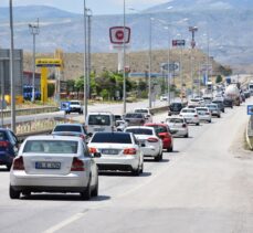 “Kilit kavşak” Kırıkkale'de trafik yoğunluğu yaşanıyor