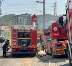 Kocaeli'de fabrikada kimyasal yağ kazanının patlaması sonucu 2 işçi yaralandı