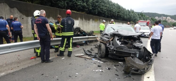 Kocaeli'de iki otomobilin çarpıştığı kazada 1 kişi öldü, 1 kişi yaralandı