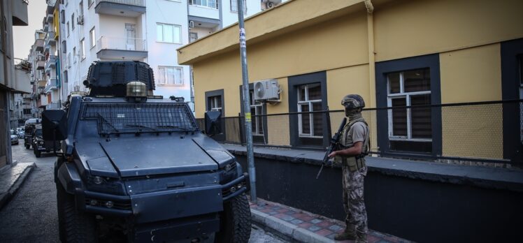 GÜNCELLEME – Mersin'de terör örgütü DEAŞ'a yönelik operasyonda 5 şüpheli yakalandı