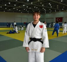 Milli judocu Merve Azak, Paris 2024 hedefiyle çalışmalarını sürdürüyor