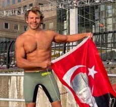 30 Ağustos Zafer Bayramı'nda Türk yüzücüden rekor