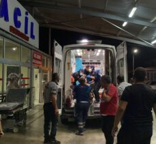 Adana'da iki otomobilin çarpıştığı kazada 1 kişi öldü, 5 kişi yaralandı