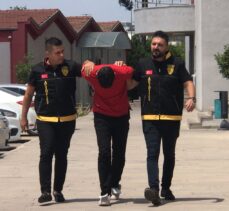 Adana'da kadının çantasından cep telefonu çaldığı öne sürülen zanlı tutuklandı