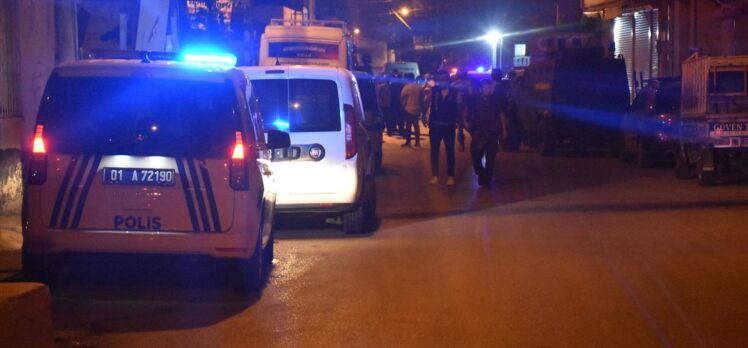 Adana'da kavgaya müdahale eden polis memuru bıçakla yaralandı