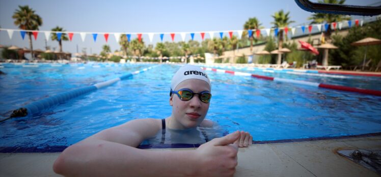 Albino yüzücü Ceren'in hedefi Avrupa şampiyonluğu