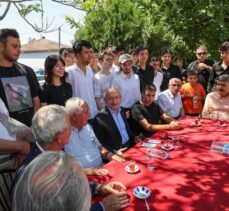 CHP Genel Başkanı Kılıçdaroğlu, mevsimlik tarım işçileriyle görüştü