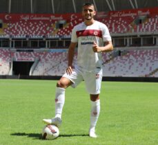 EMS Yapı Sivasspor, Yunan stoper Achilleas Poungouras'ı transfer etti