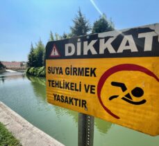 Eskişehir'de çocuklar yüzmenin tehlikeli ve yasak olduğu Porsuk Çayı'na giriyor