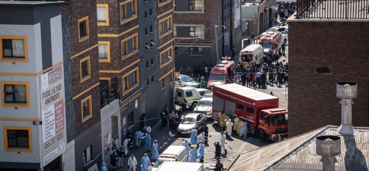 GÜNCELLEME 2 – Güney Afrika'da çok katlı binada çıkan yangında 73 kişi öldü