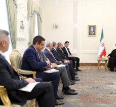 İran Cumhurbaşkanı Reisi, Suriyeli bakanlarla iki ülke arasındaki anlaşmaların uygulanmasını görüştü