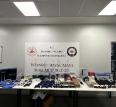 İstanbul Havalimanı'nda kaçak ürünlerle yakalanan 3 kişi serbest bırakıldı
