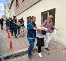 GÜNCELLEME – Kayseri'de 1'i polis 2 kişinin yaralanmasıyla ilgili 1 zanlı tutuklandı