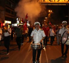 Kocaeli'de 30 Ağustos Zafer Bayramı dolayısıyla fener alayı yapıldı