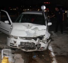 Konya'da iki otomobil çarpıştı, 4 kişi yaralandı