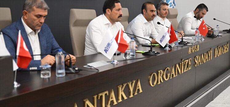 Sanayi ve Teknoloji Bakanı Kacır'dan Hatay'daki sanayi esnafına ziyaret