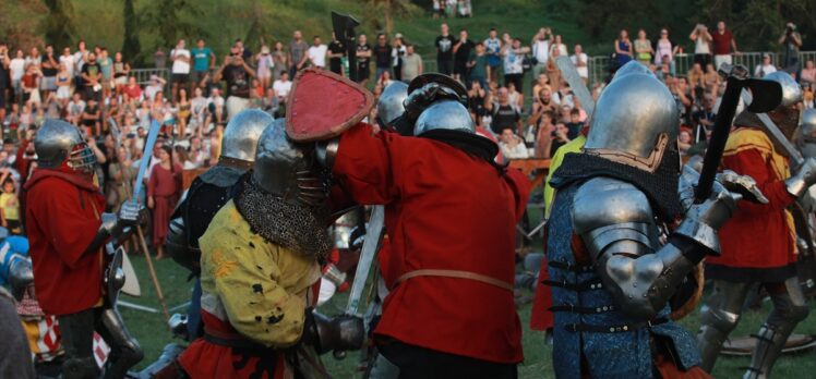 Sırbistan'ın başkenti Belgrad'da Ortaçağ festivali başladı
